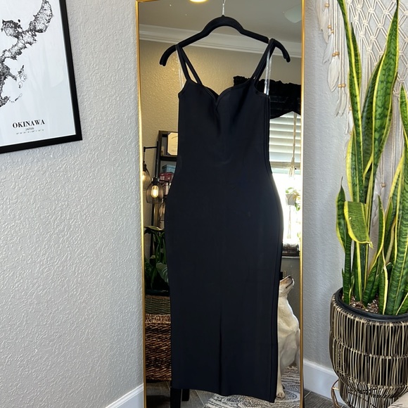 HOUSE OF CB 'Domenica' Black Sweetheart Neckline Bandage Dress NWOT - Picture 9 of 13